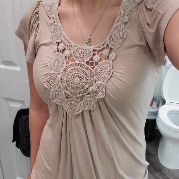 Kenar beige blouse - Picture 3 of 8